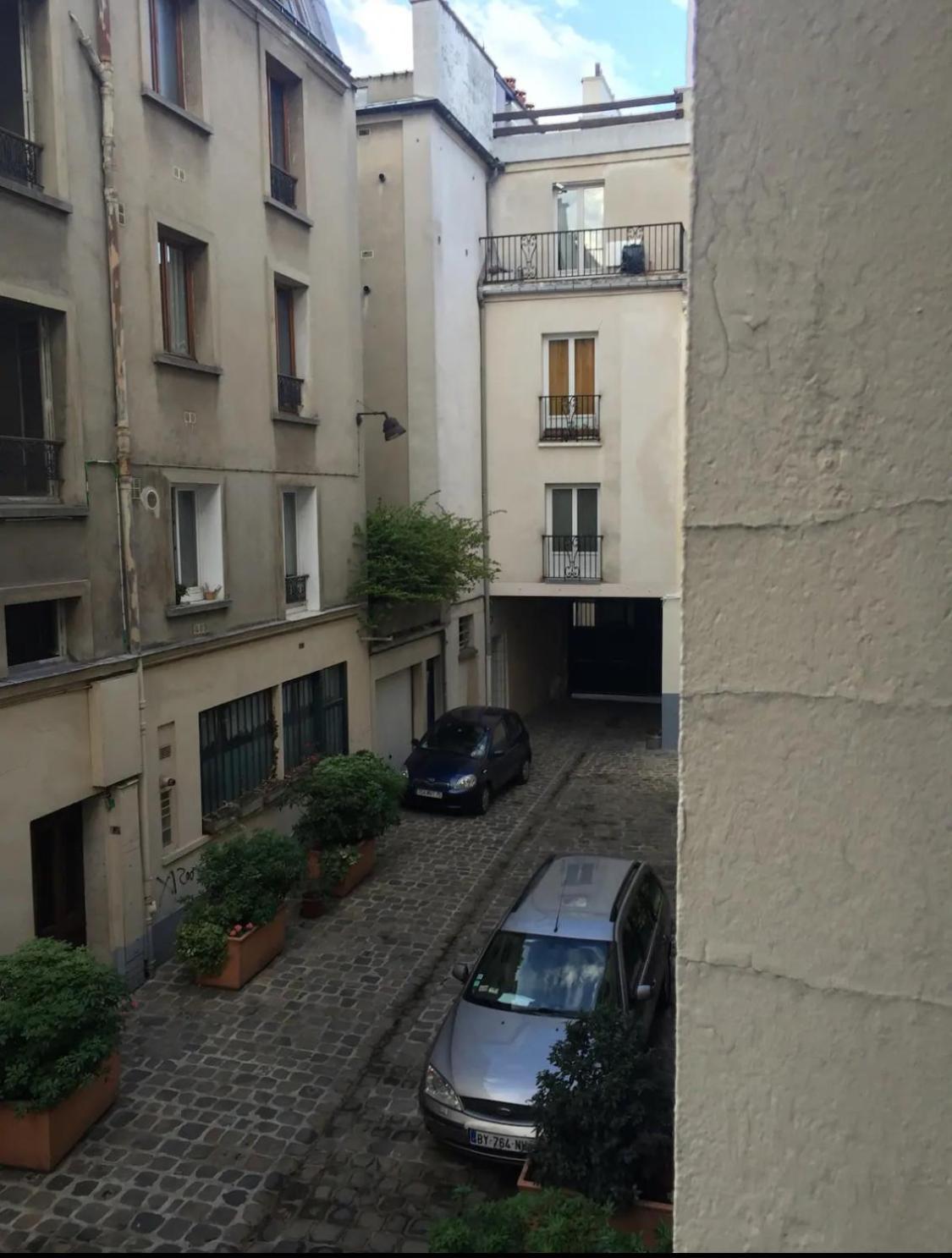 Appartamento Charming And Quiet Flat 30M2 Parigi Esterno foto