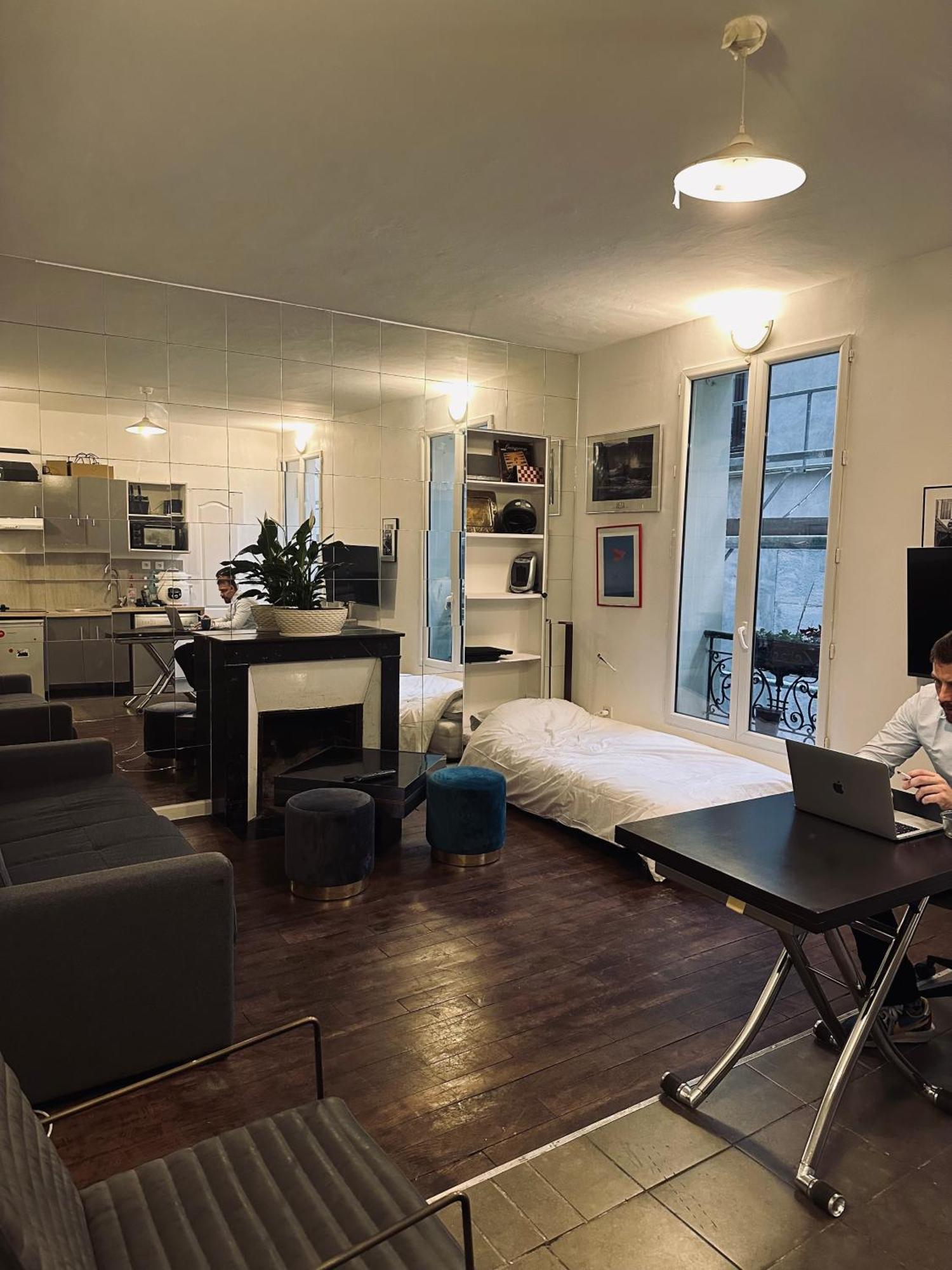 Appartamento Charming And Quiet Flat 30M2 Parigi Esterno foto
